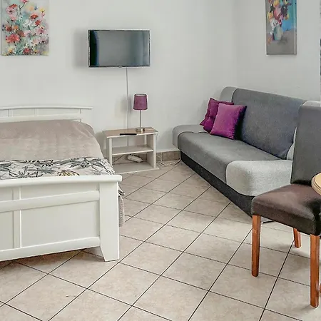 Apartment In With Wifi Sarbinowo